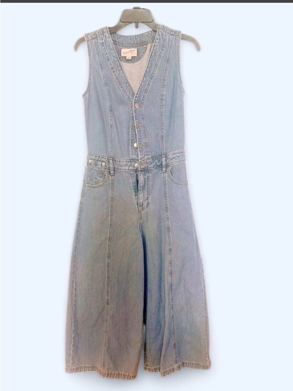 Universal thread women Light Blue Denim Jumper Jumpsuit .NWT size 8